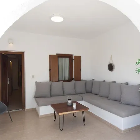 Apartmanhotel Edem Garden By Estia 3*