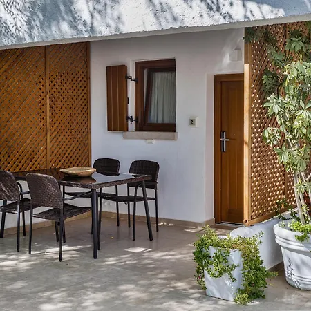 Edem Garden By Estia Apartmanhotel